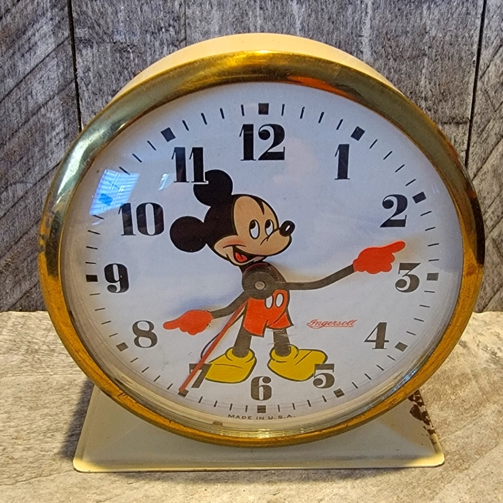 Rare 1947-49 Ingersoll Mickey Mouse Manually Wound Alarm Clock; Working
